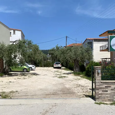 Elata-apartments Apartman Liménasz